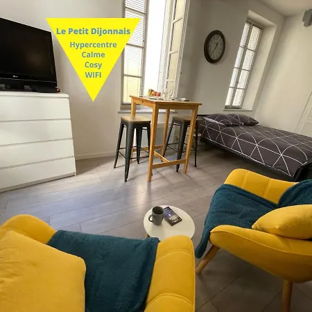 Le Petit Dijonnais Apartment Exterior photo